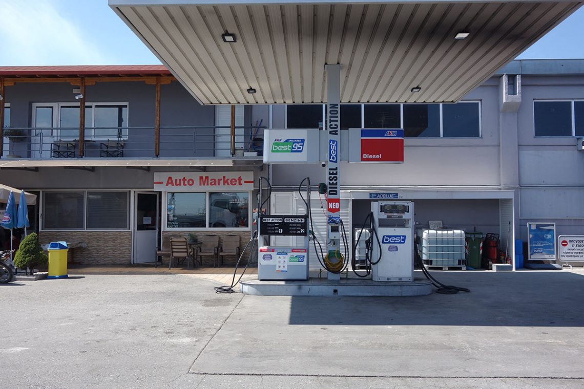 avin-gas-station-autohof-likourgos-pieria-katerini-trucks